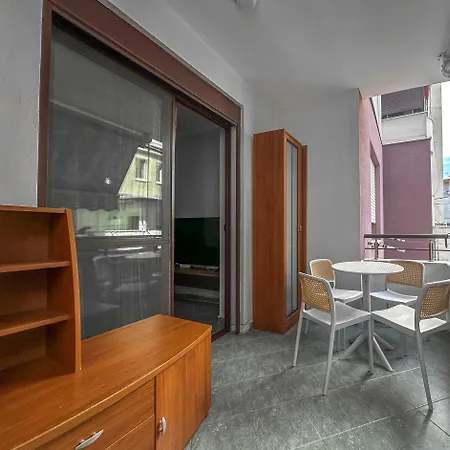 Apartment L&f Harmony House *