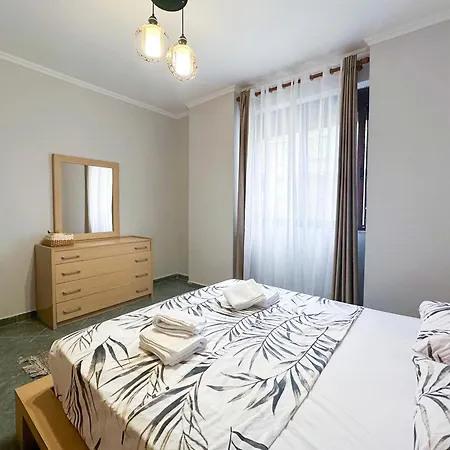 L&f Harmony House Apartment *