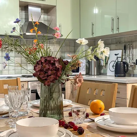 L&f Harmony House Apartment